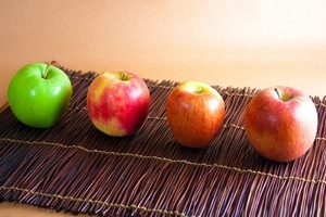 Best Apple Varieties for Baking - Make your apple recipes pop!