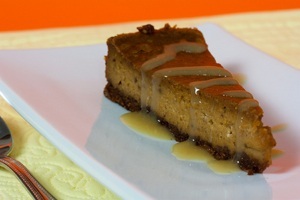 Vegan Pumpkin Cheesecake with Caramel Sauce