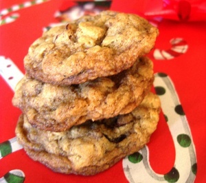 Vegan Cranberry Pecan Oatmeal Cookies