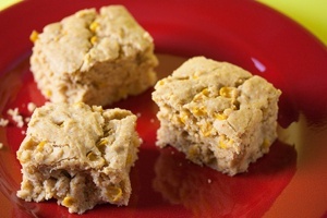 Golden Vegan Corn Bread